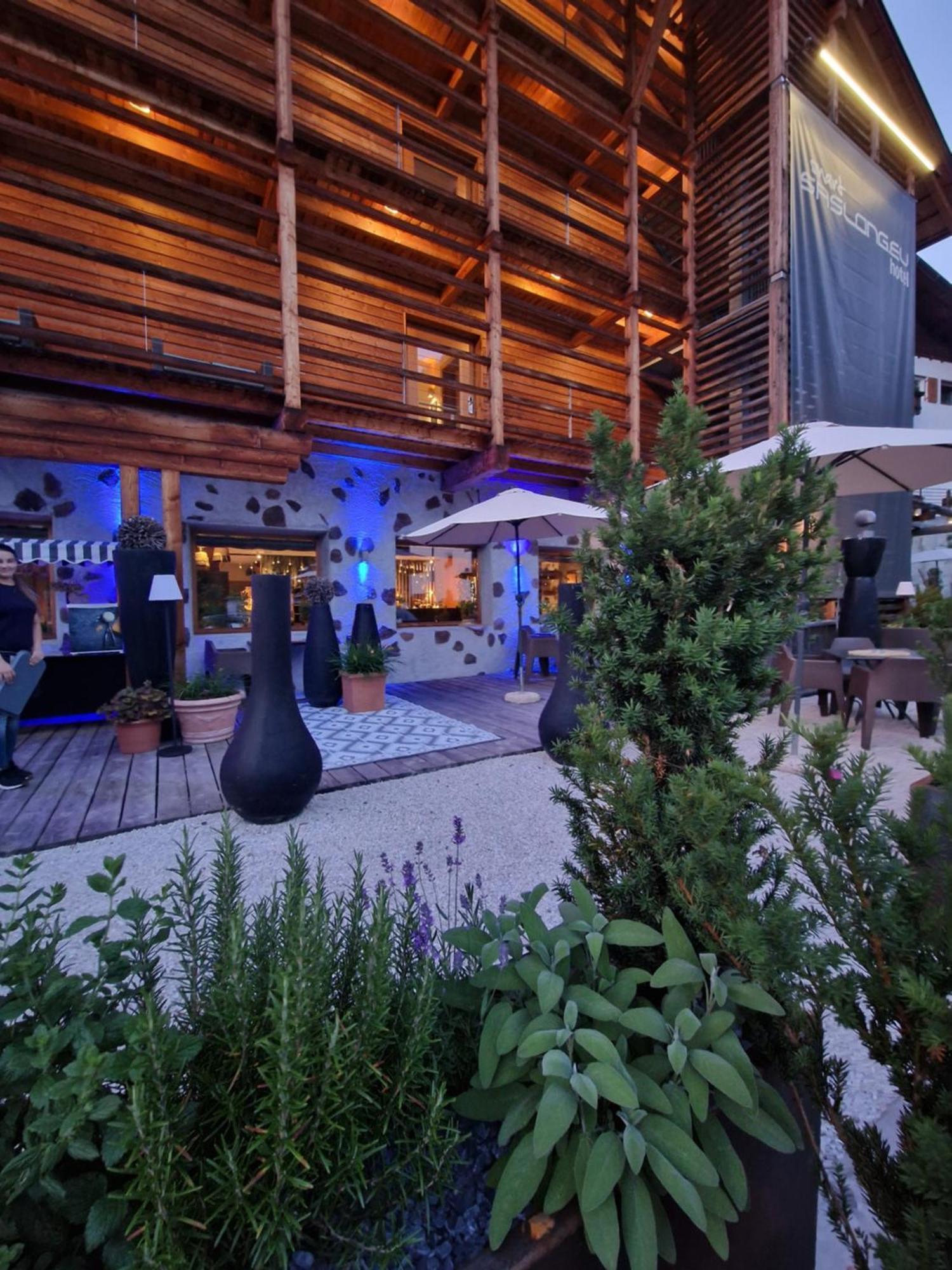 Smart Hotel Saslong Santa Cristina Val Gardena Екстер'єр фото